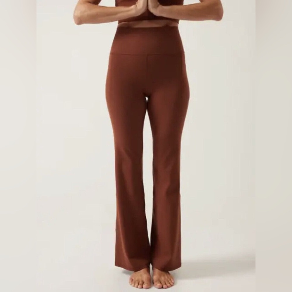 ATHLETA brown salutation stash flare pant